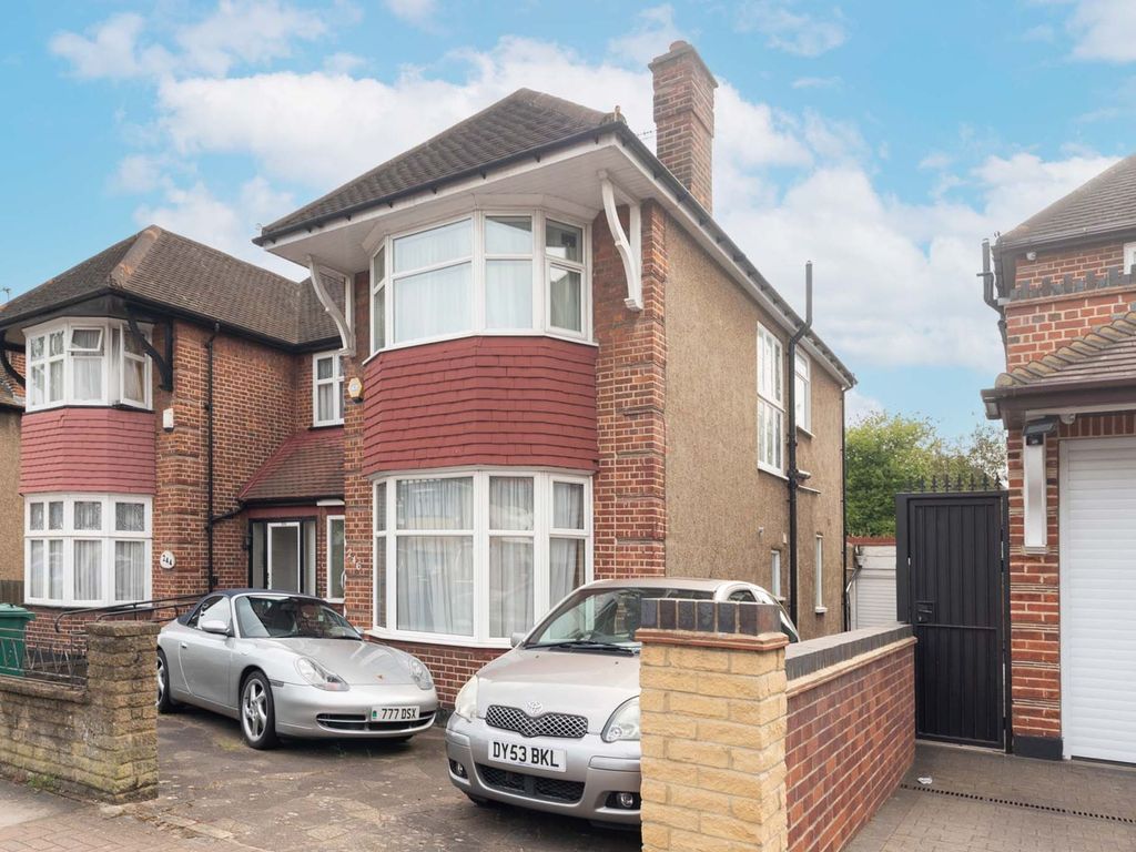 4 bed semidetached house for sale in Chamberlayne Road, London NW10
