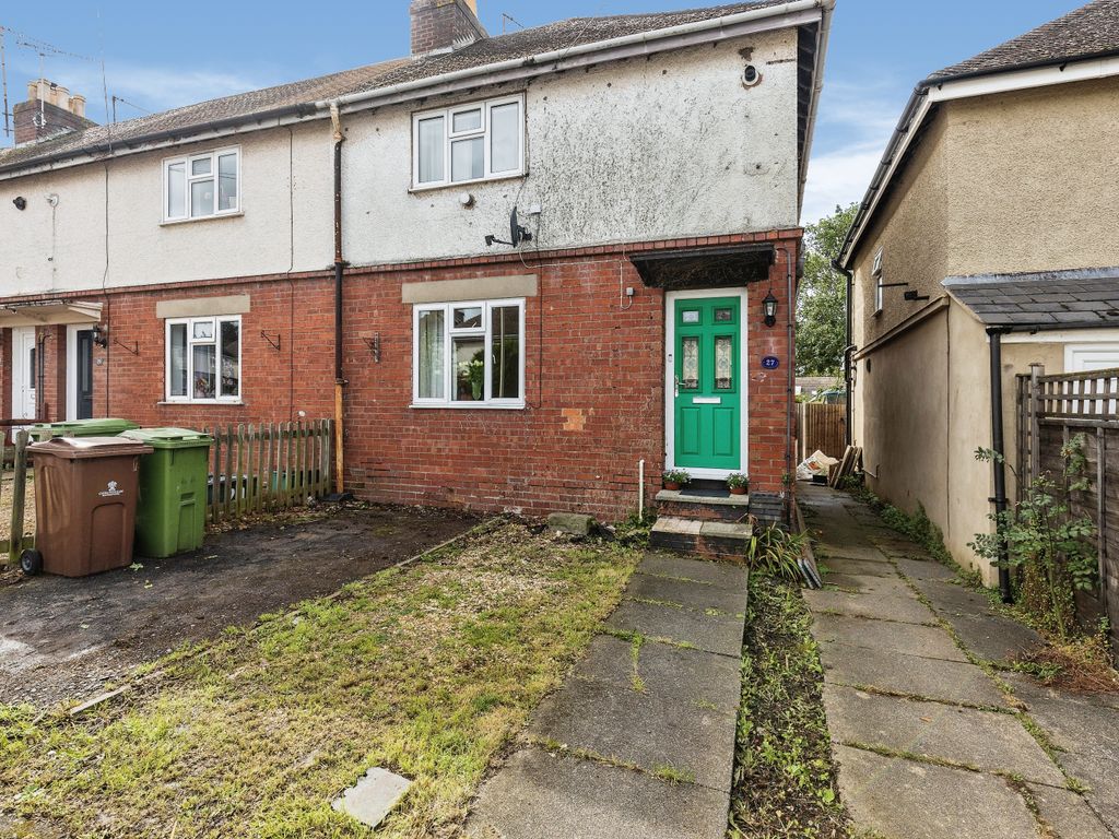 3 bed end terrace house for sale in Pilley Crescent, Cheltenham GL53, £