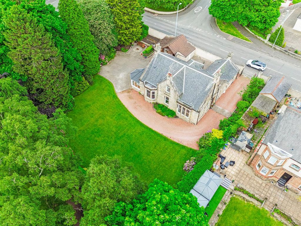 5 bed detached house for sale in Dryburgh Road, Wishaw ML2, £389,995