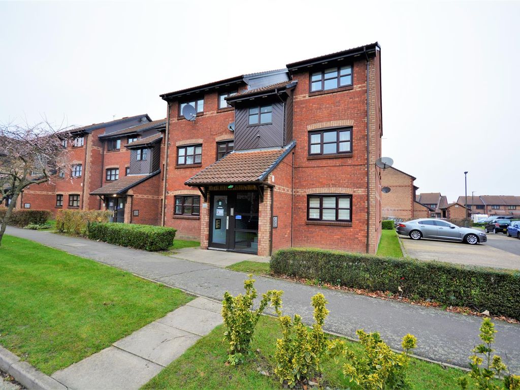 1 bed flat for sale in Lowry Crescent, Mitcham CR4 Zoopla