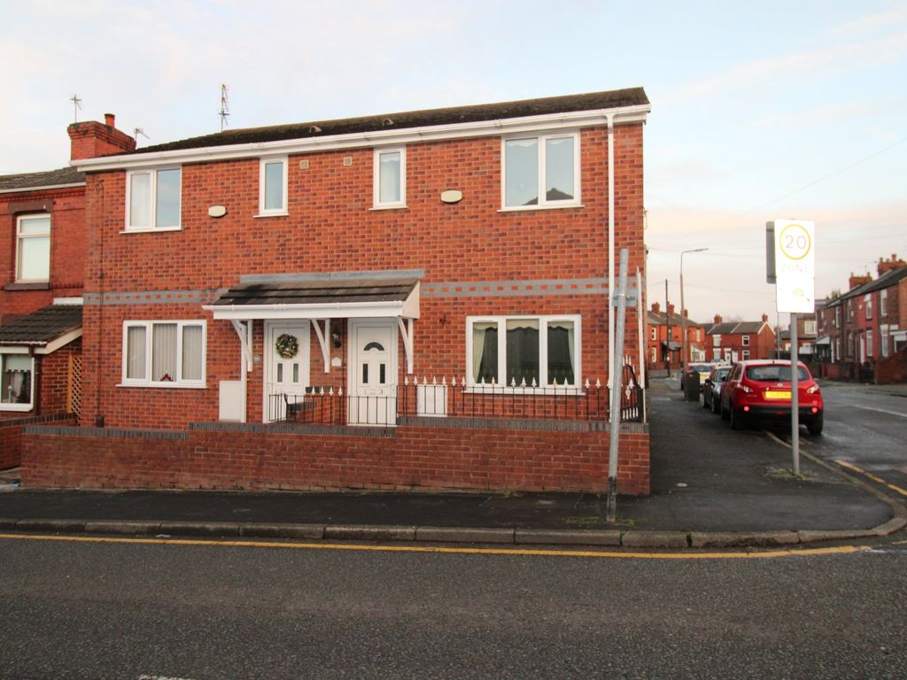 2 bed semidetached house for sale in Dunriding Lane, St. Helens, Merseyside WA10, £118,000 Zoopla