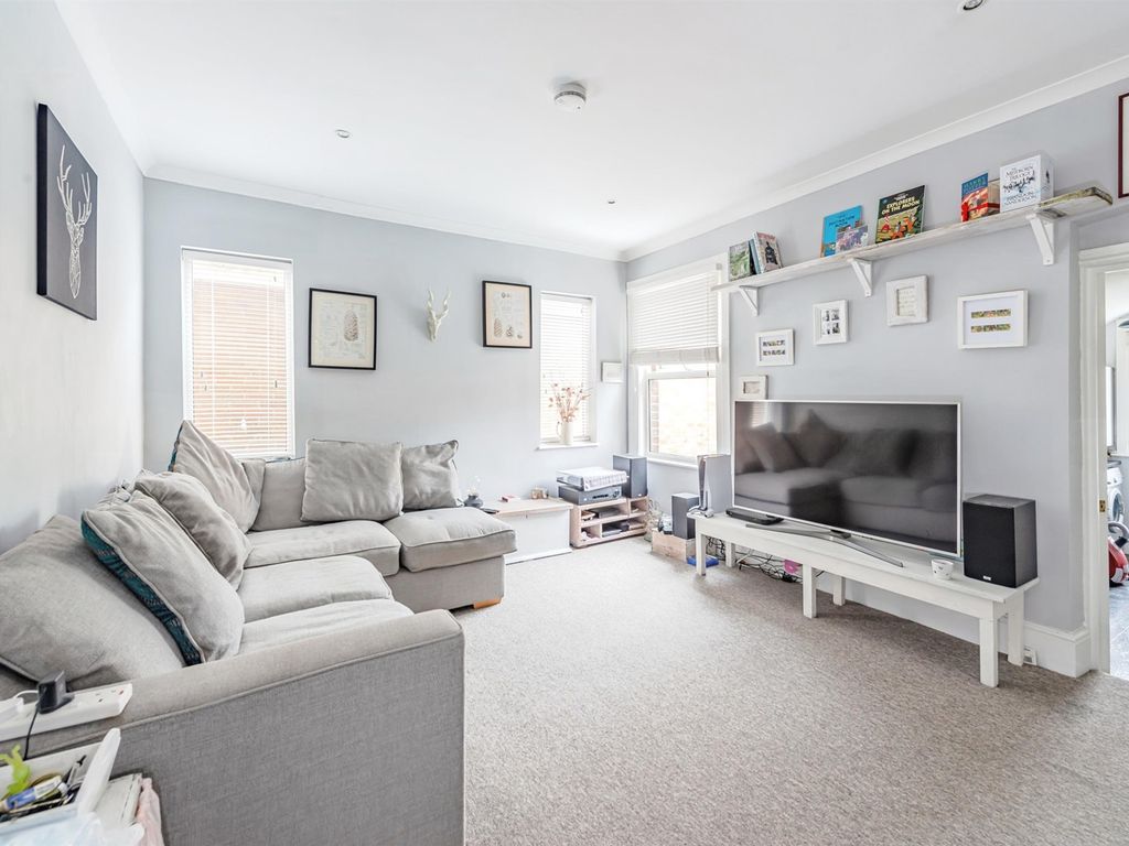1 bed flat for sale in Monson Road, Redhill RH1 Zoopla