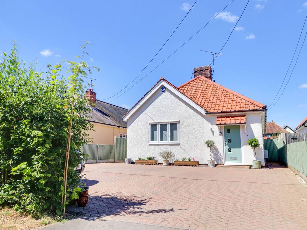 4 bed property for sale in Ongar Road, Dunmow CM6 Zoopla