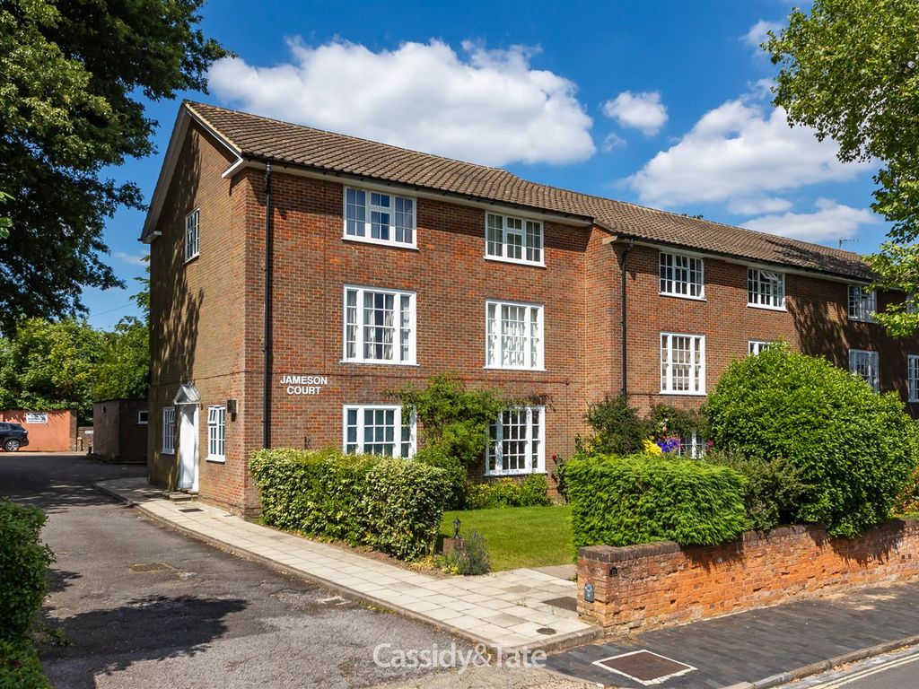2 bed for sale in Jameson Court, 33, Avenue Road, St Albans