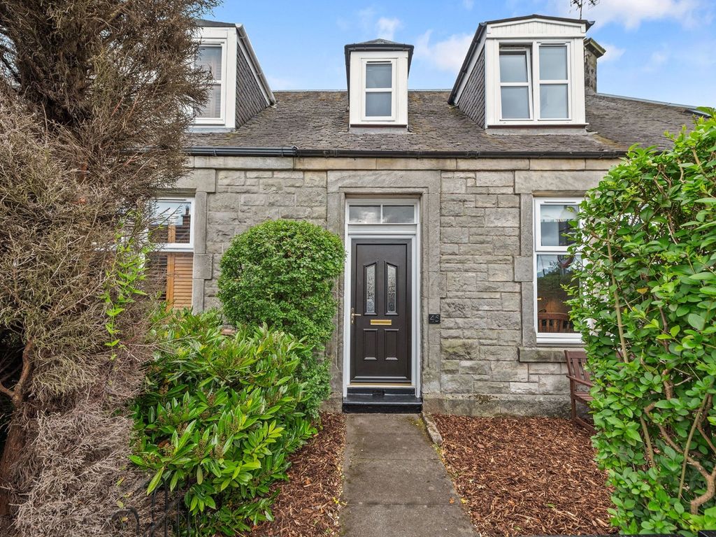 2 bed terraced house for sale in Paton Street, Alloa FK10, £150,000