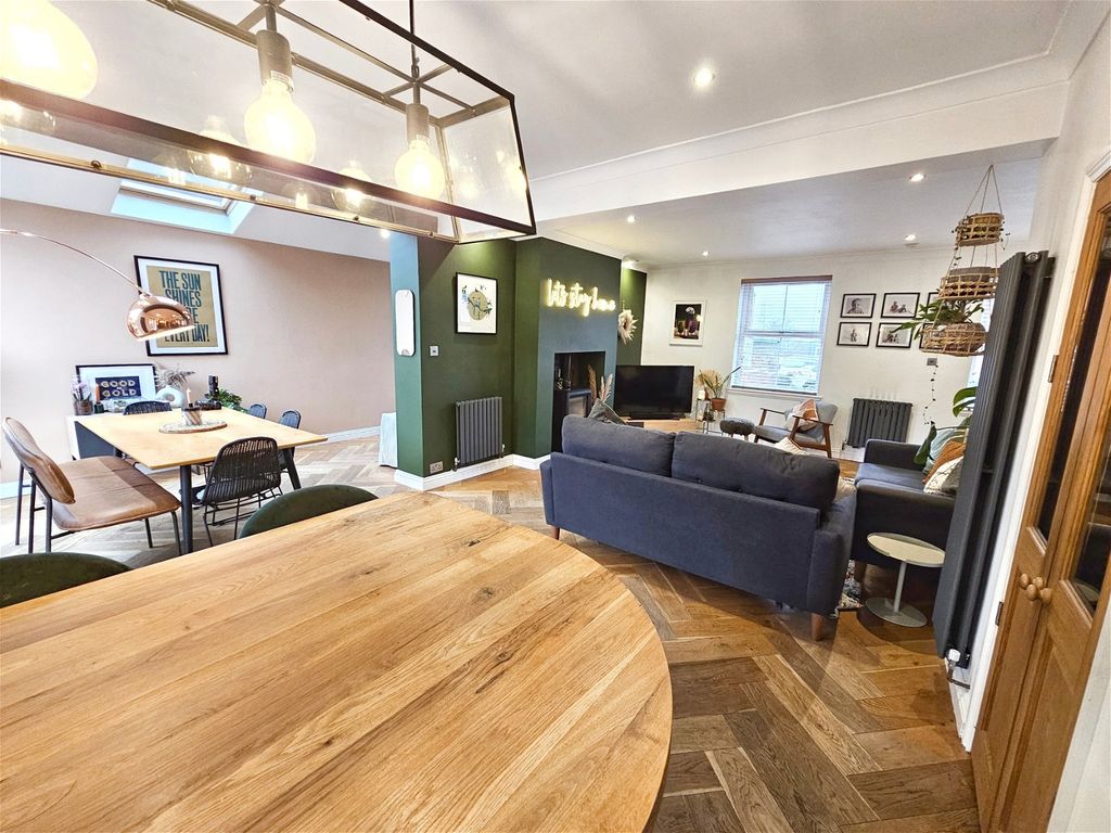 3 bed end terrace house for sale in Nicholson Avenue, Barugh Green