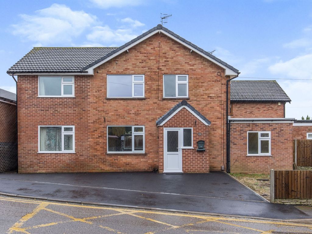 4 bed detached house for sale in Oliver Road, Ilkeston DE7 Zoopla