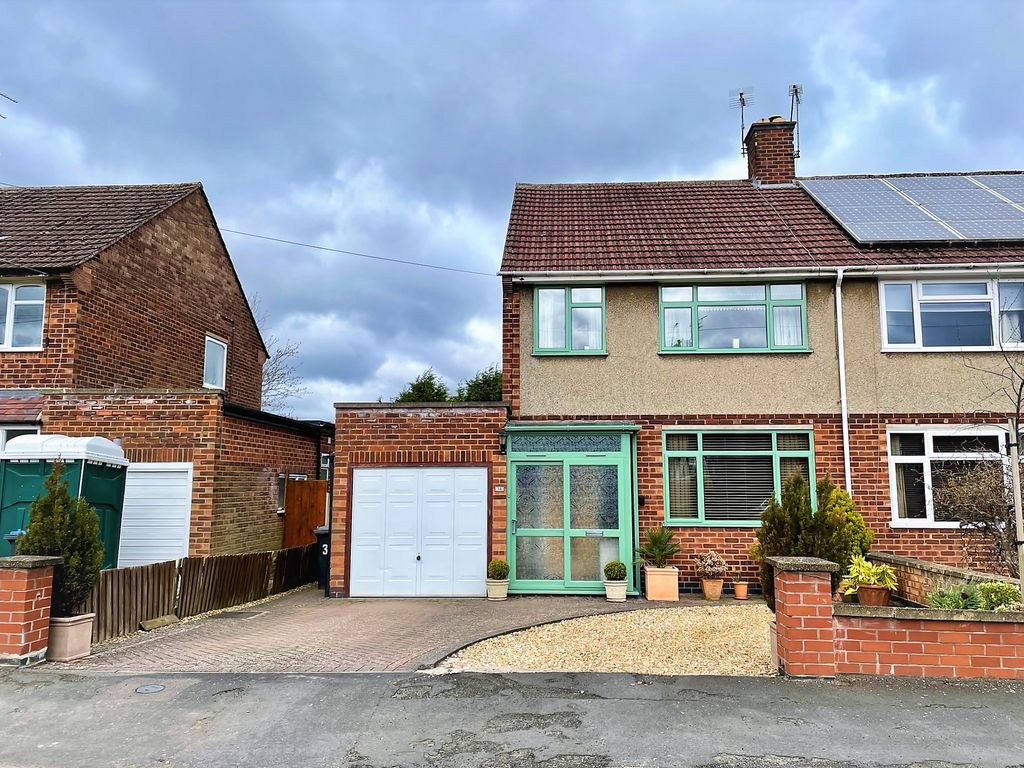 3 bed semidetached house for sale in Hillary Road, Rugby CV22 Zoopla