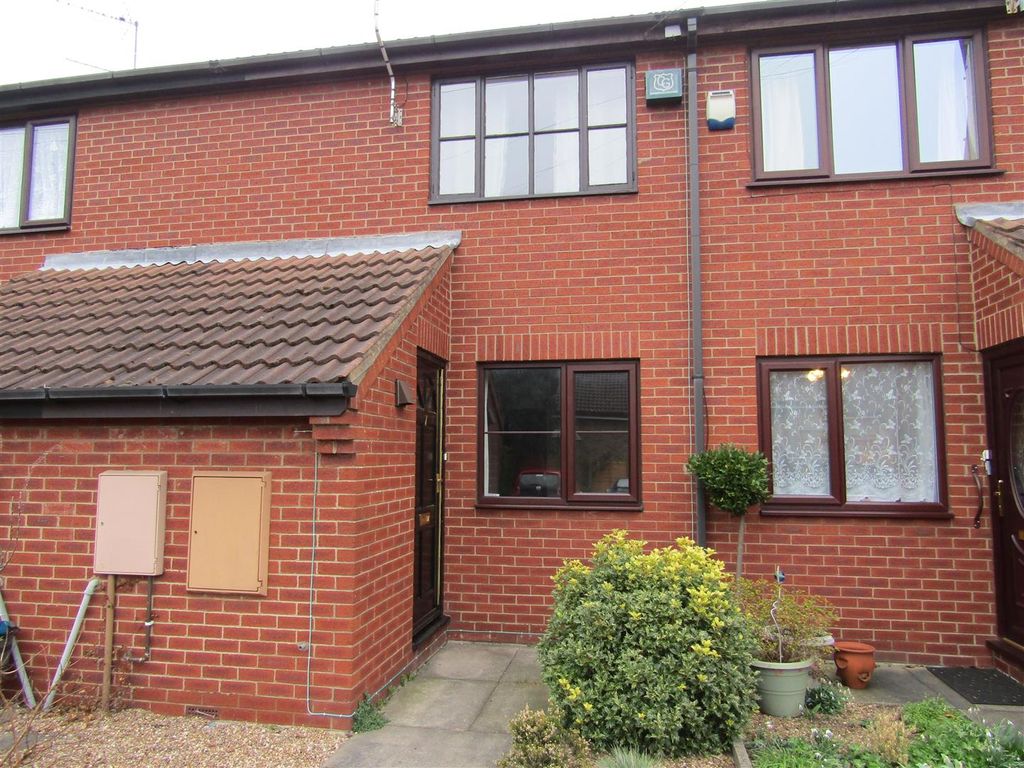 2 bed terraced house to rent in Belvoir Close, Morton, Gainsborough