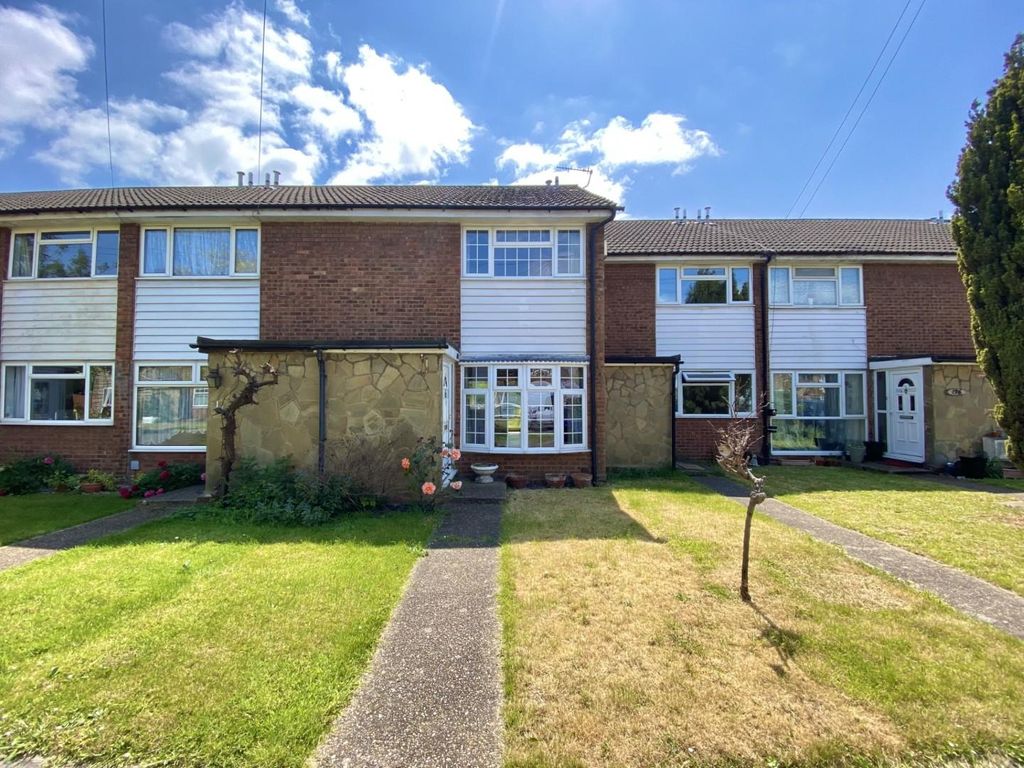 3 bed property for sale in Cleave Avenue, Hayes UB3, £450,000 Zoopla