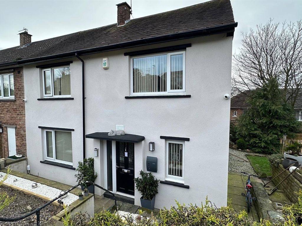 3 bed town house for sale in Thornacre Road, Wrose, Shipley BD18, £