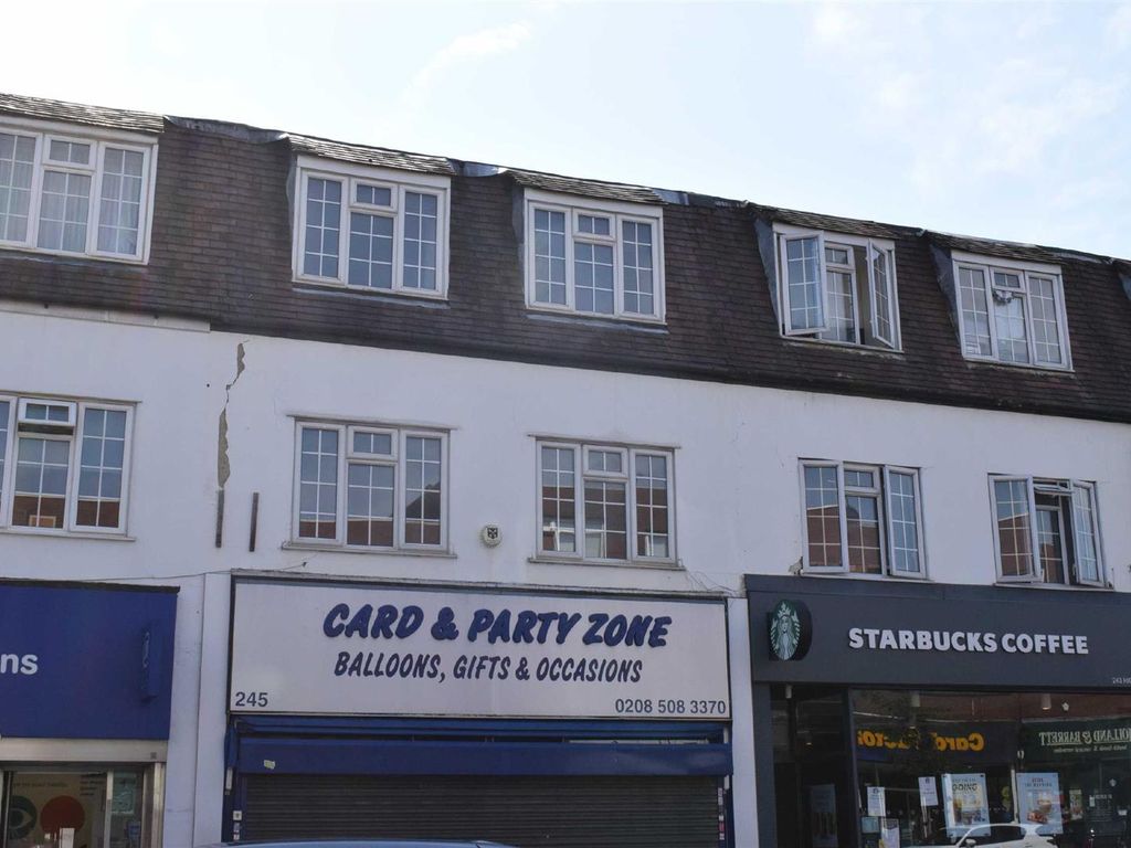 3 bed flat to rent in High Road, Loughton IG10 Zoopla