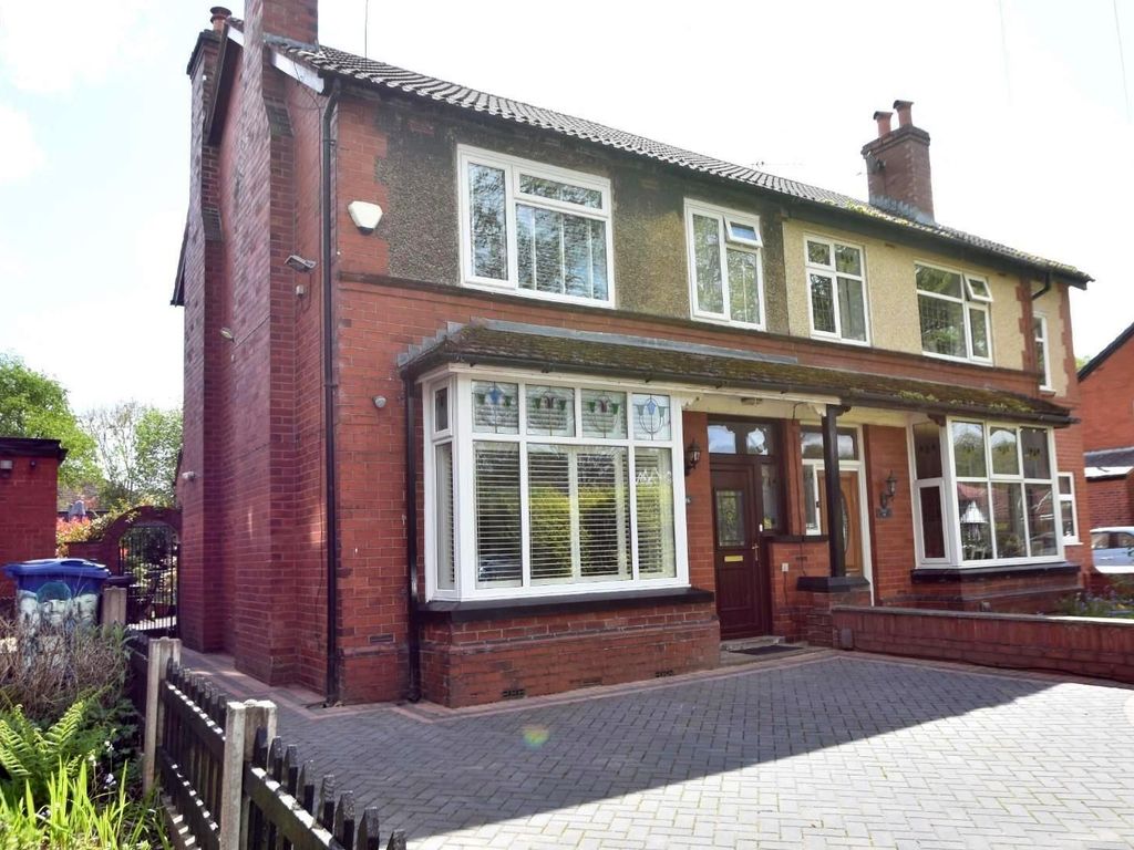 3 bed semidetached house for sale in St. Peters Road, Bury BL9, £