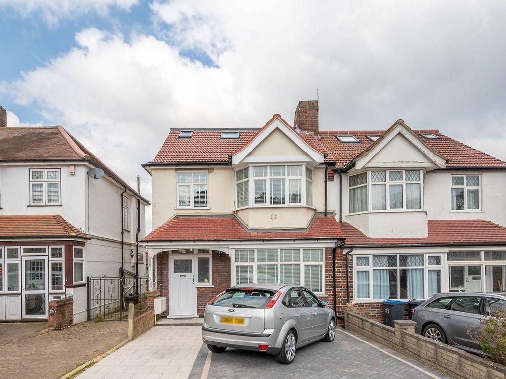 6 bed semidetached house to rent in Hillcross Avenue, Morden Park
