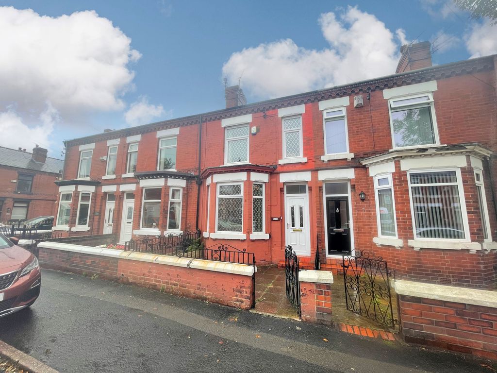 3 bed terraced house for sale in Victoria Street, Denton, Manchester