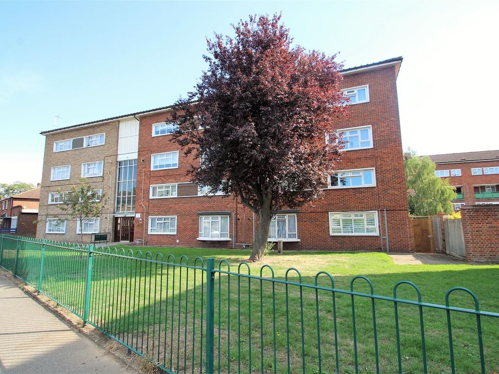 1 bed flat to rent in Harmondsworth Road, West Drayton UB7, £1,100 pcm Zoopla