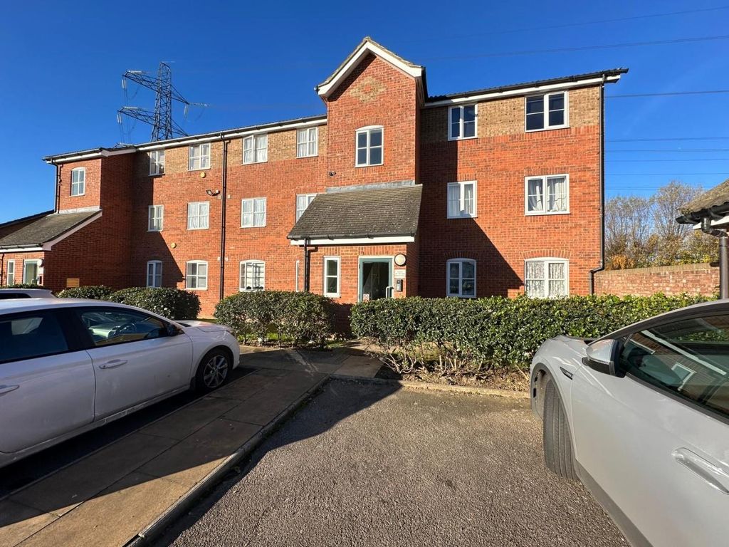 2 bed flat for sale in Manton Road, Enfield EN3, £265,000 Zoopla