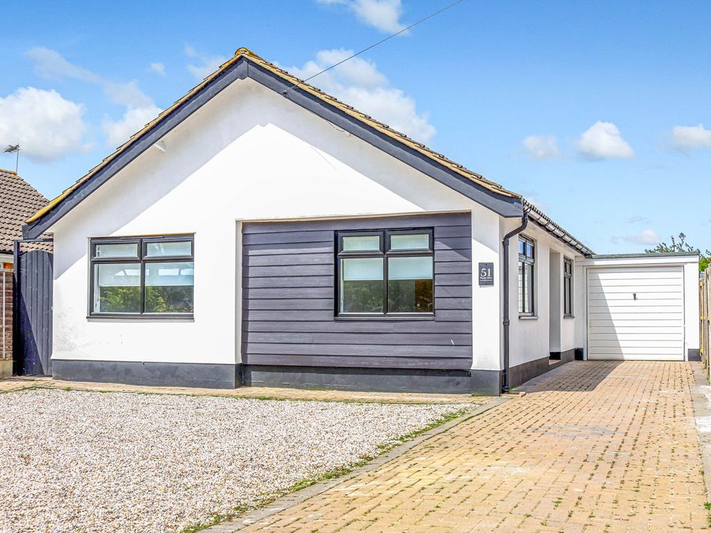 3 bed detached bungalow for sale in Wyatts Drive, Thorpe Bay SS1 Zoopla
