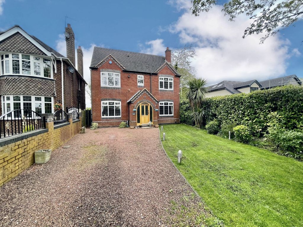 4 bed detached house for sale in Sneyd Lane, Essington, Wolverhampton