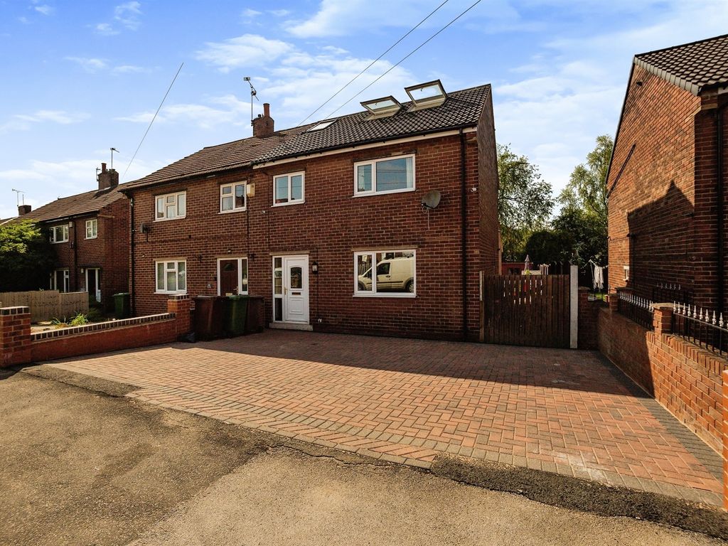 3 bed semidetached house for sale in Beech Street, South Elmsall