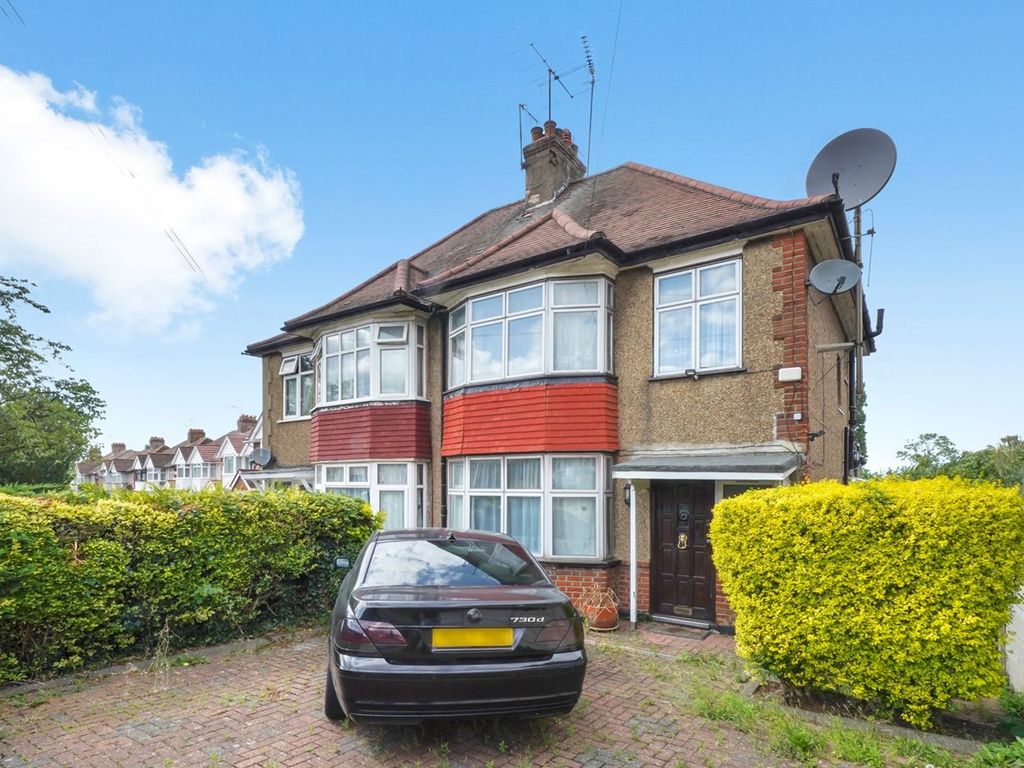 3 bed semidetached house for sale in Eastcote Lane, Harrow HA2, £