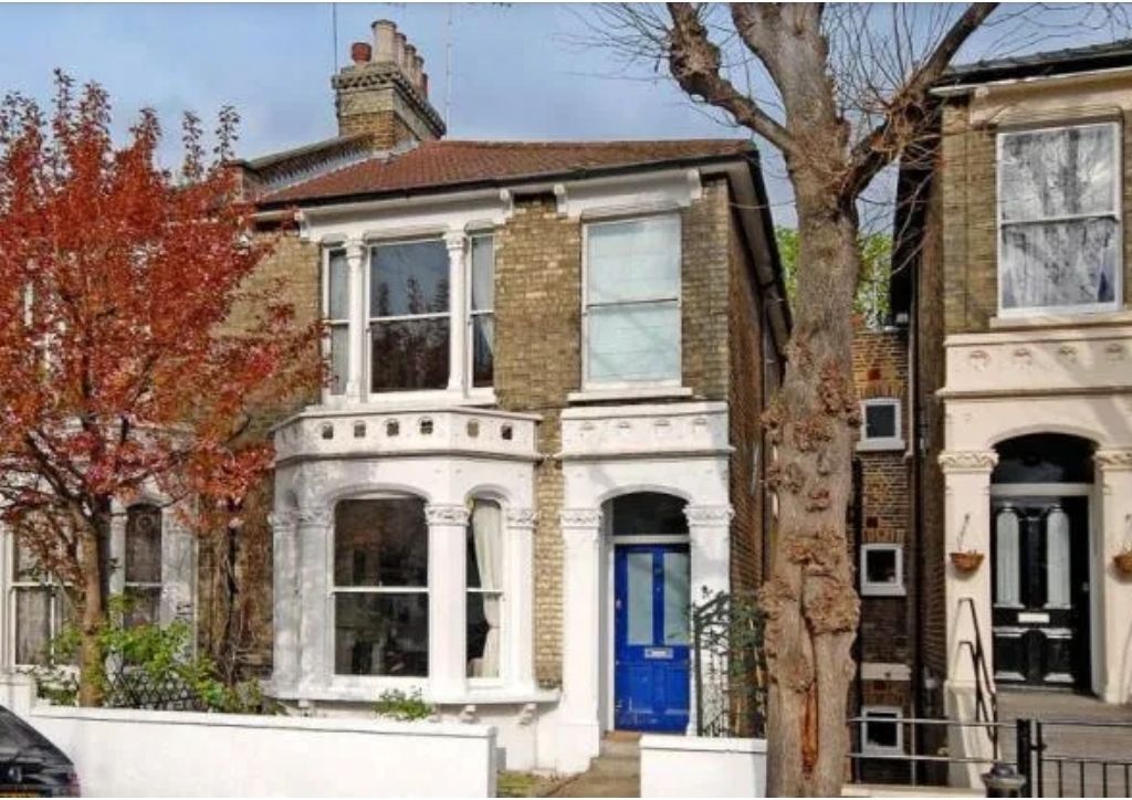 1 bed flat to rent in Road W12, 'shepherds Bush (Zone 2),, £