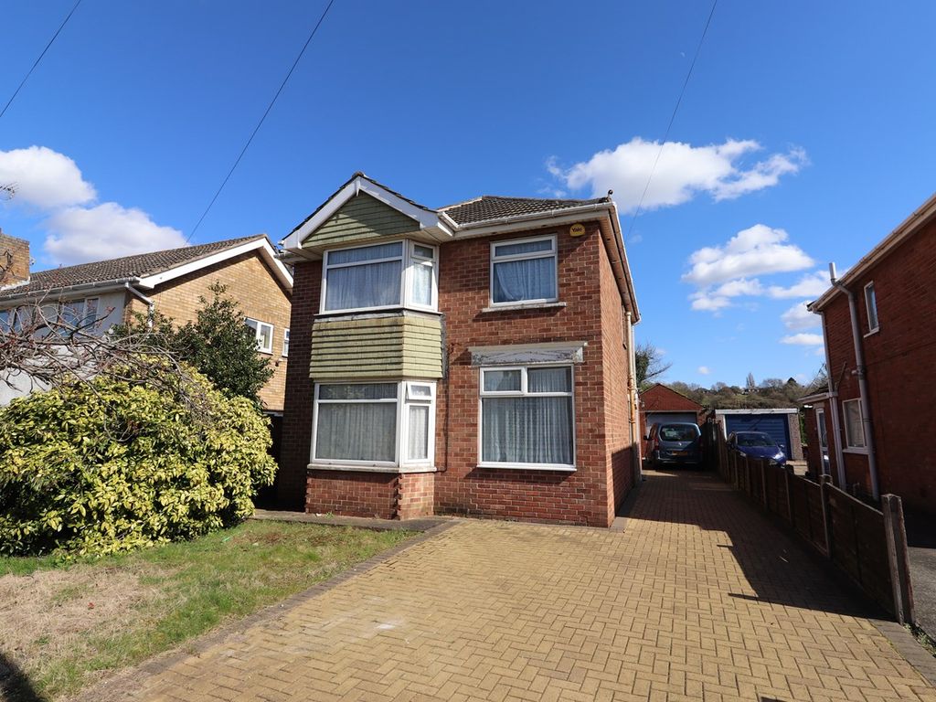 3 bed detached house for sale in Marsden Drive, Scunthorpe DN15 Zoopla