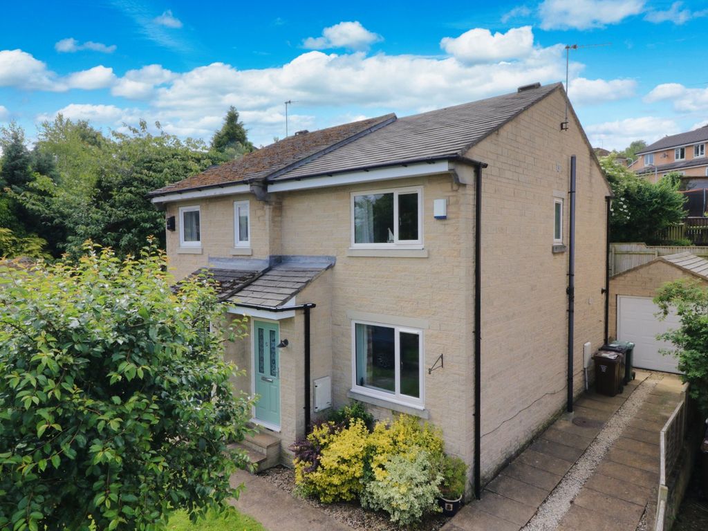 3 bed semidetached house for sale in Cavalier Drive, Apperley Bridge