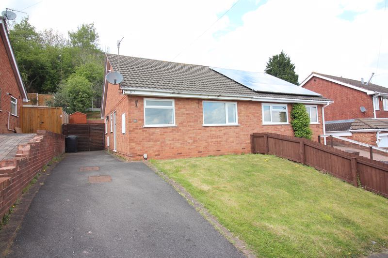 2 bed semidetached bungalow for sale in Ragees Road, Kingswinford DY6