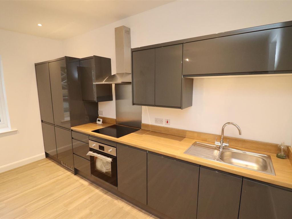 2 bed flat to rent in Coronation Road, Southville, Bristol BS3, £1,400