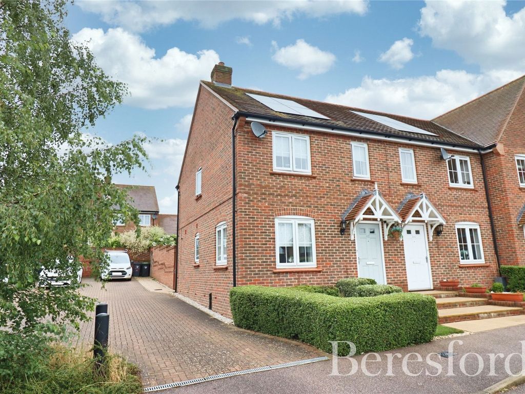 2 bed end terrace house for sale in Wedow Road, Thaxted CM6, £115,500