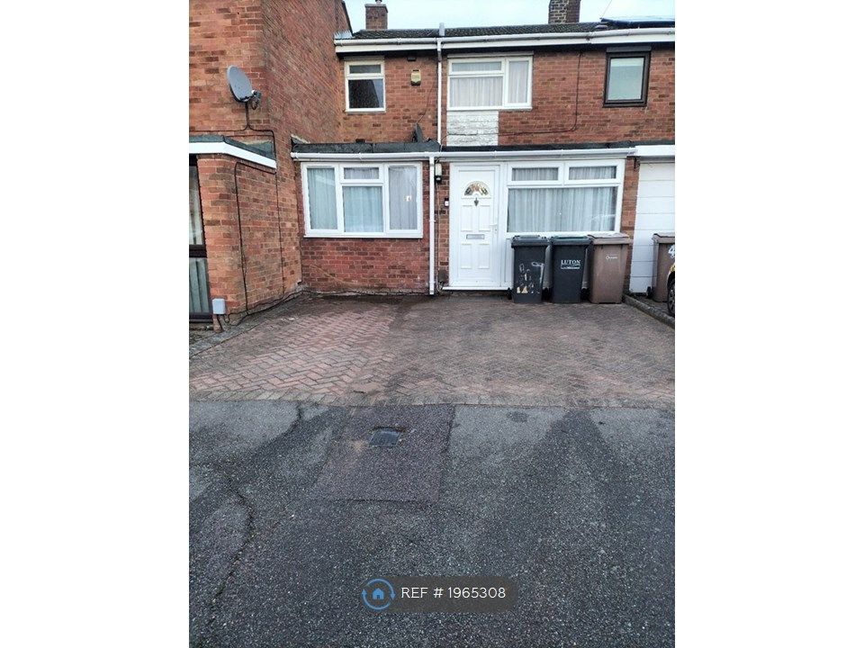 5 bed terraced house to rent in Bodmin Road, Bedfordshire LU4, £1,850 pcm Zoopla