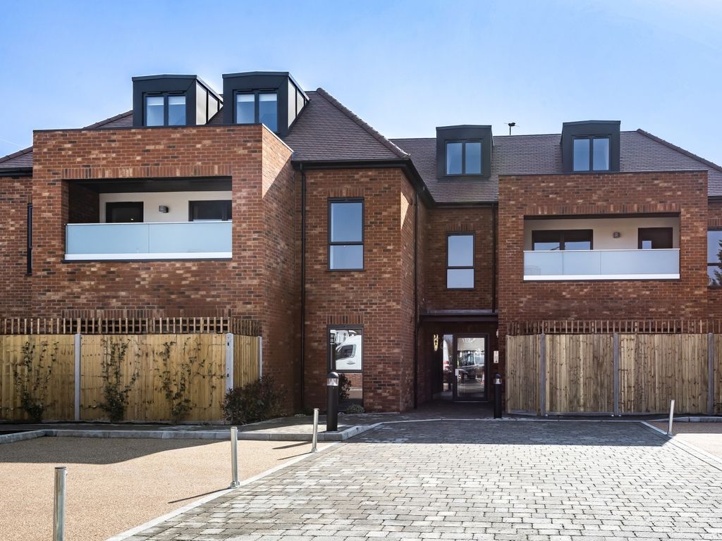 2 bed flat to rent in Brampton Road, Bexleyheath DA7 Zoopla