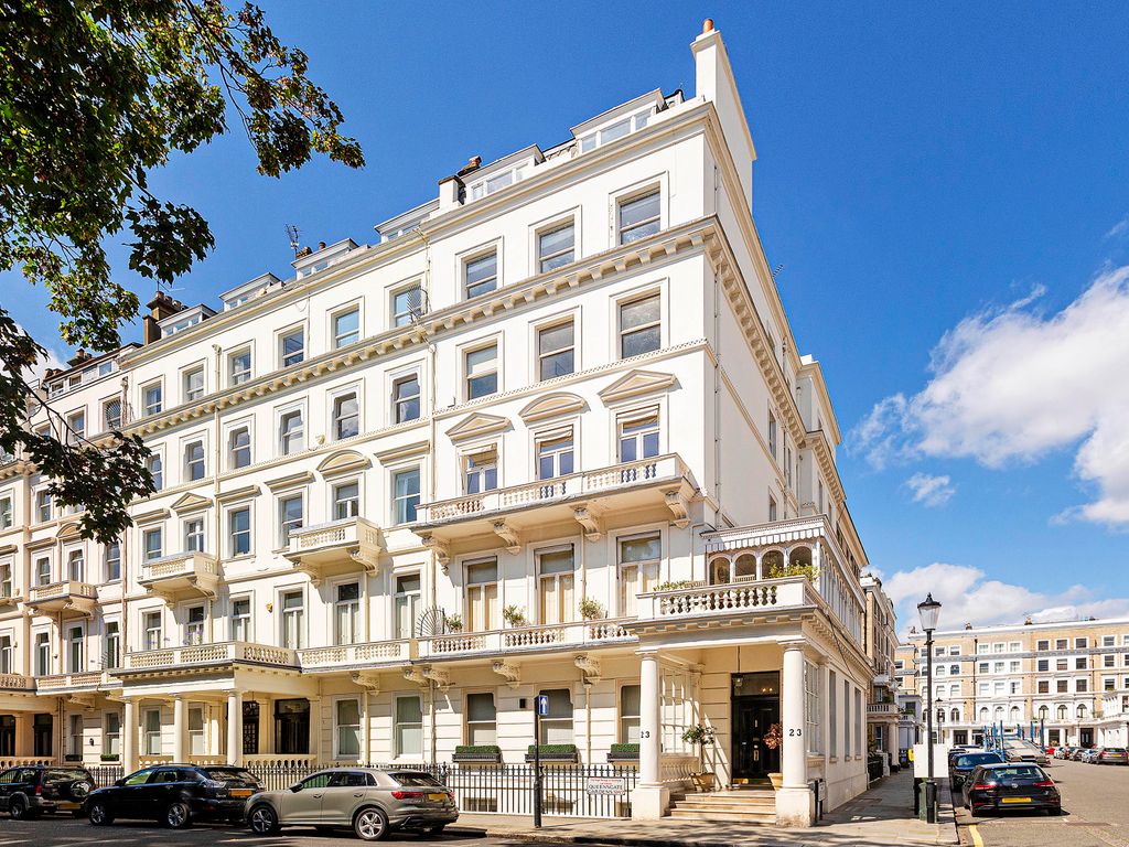 4 bed flat for sale in Queens Gate Gardens, London SW7, £2,000,000 Zoopla