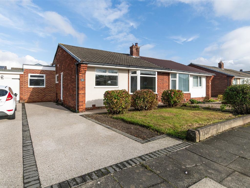 2 bed semidetached bungalow for sale in Greystoke Avenue, Whickham