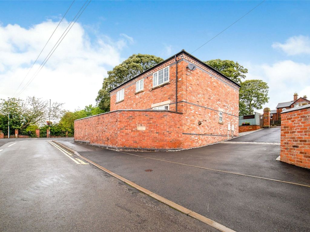 4 bed detached house for sale in Hardwick Street, Tibshelf, Alfreton