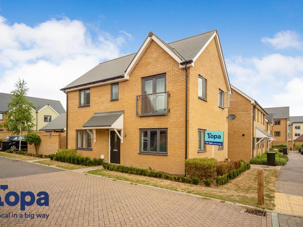 3 bed detached house for sale in Chilvers Way, Northfleet, Gravesend