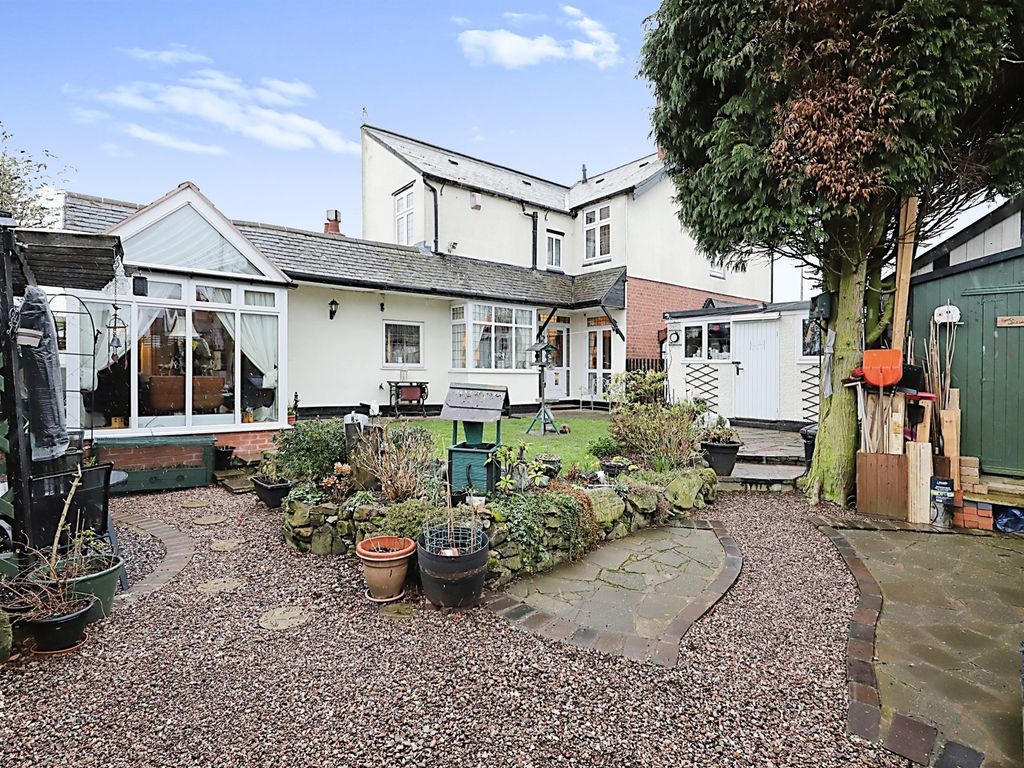 3 bed detached house for sale in Prestwood Road West, Wednesfield