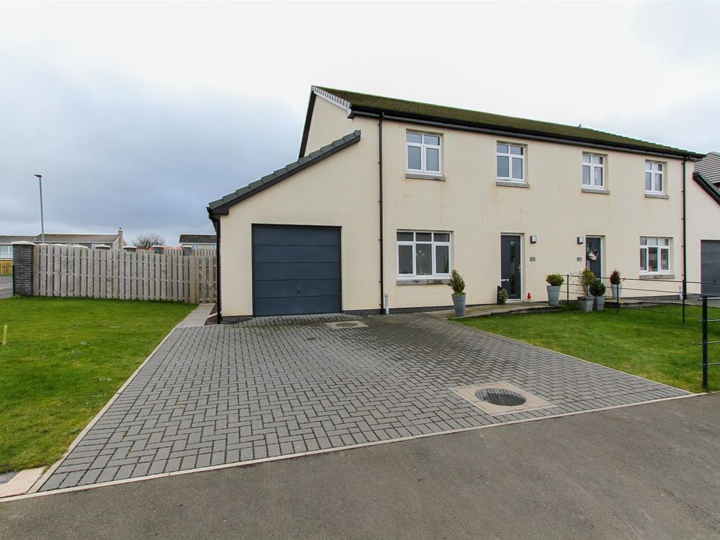 3 bed property for sale in Taylors Gardens, Tweedmouth, BerwickUpon