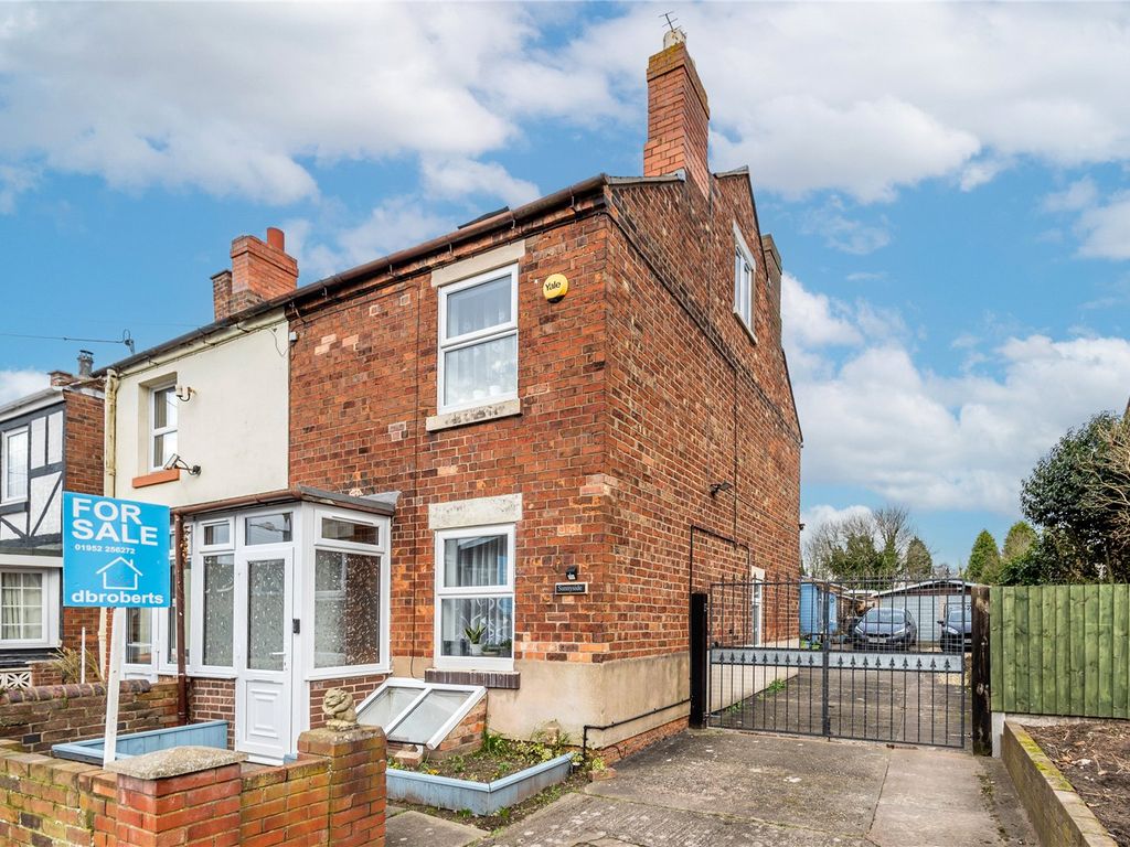 3 bed semidetached house for sale in Manse Road, Hadley, Telford