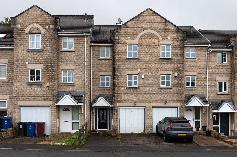 4 bed terraced house for sale in Fountain Close, Padiham, Lancashire