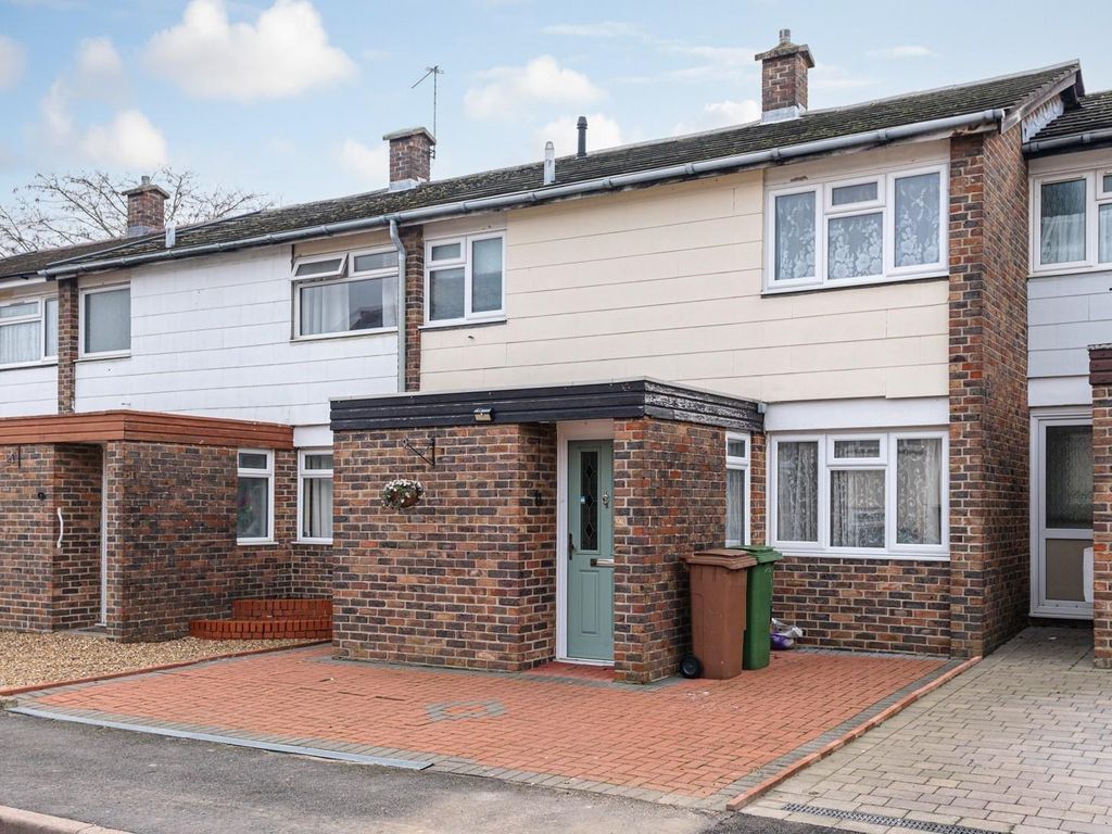 3 bed terraced house for sale in Woodbine Lane, Worcester Park KT4, £