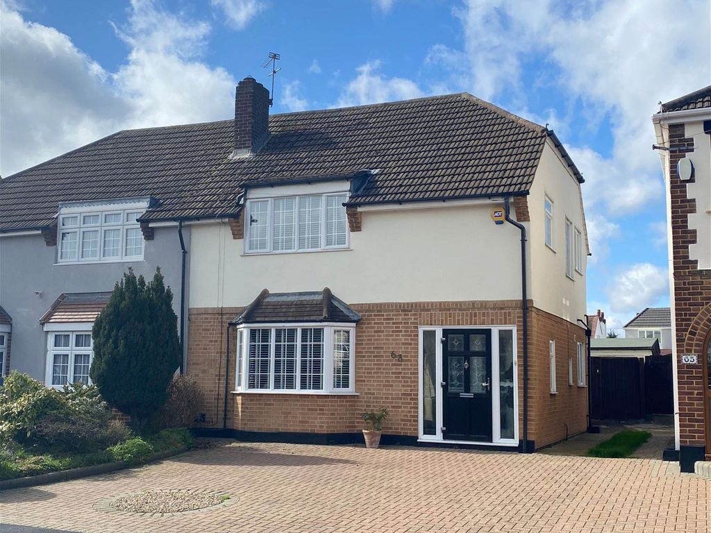 3 bed semidetached house for sale in Dee Way, Rise Park RM1 Zoopla