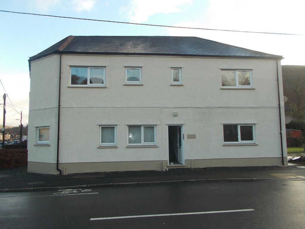 1 bed flat to rent in Varteg Road, Ystalyfera, Swansea. SA9, £420 pcm