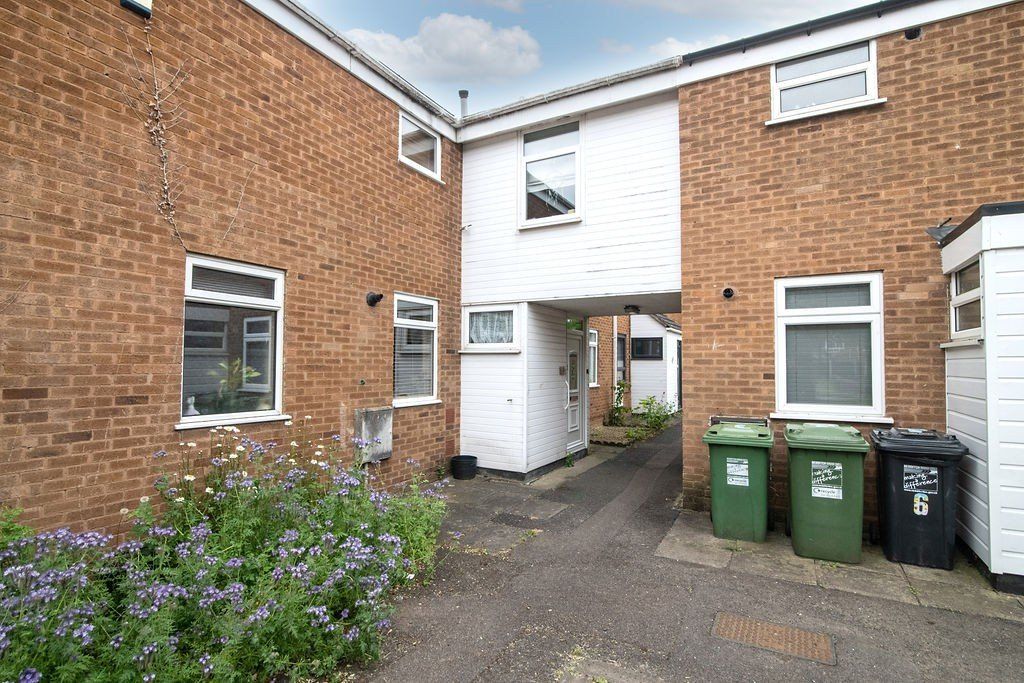 4 bed terraced house for sale in Brinklow Close, Redditch B98 Zoopla