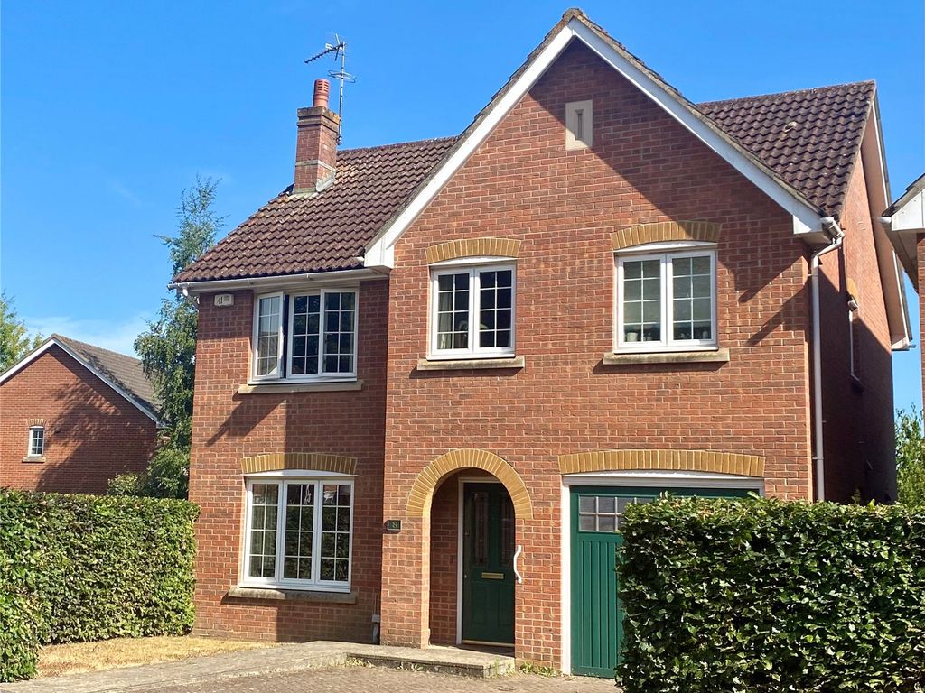4 bed detached house for sale in Shipley Close, Alton GU34 Zoopla