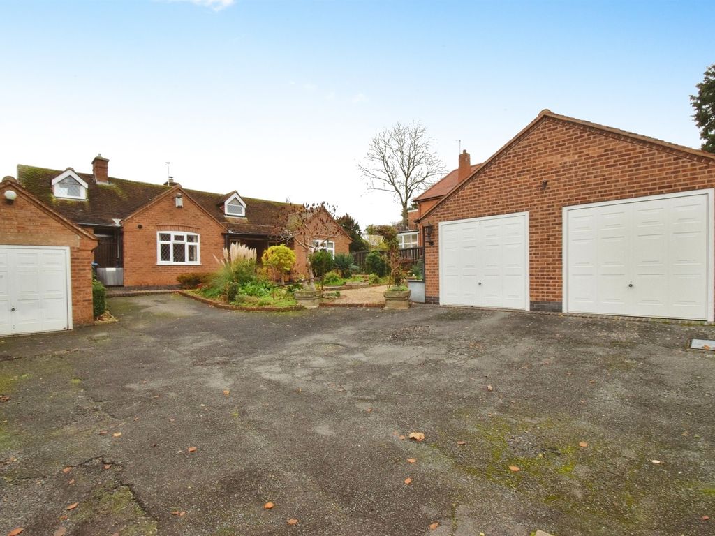 2 bed detached bungalow for sale in Station Lane, Scraptoft, Leicester