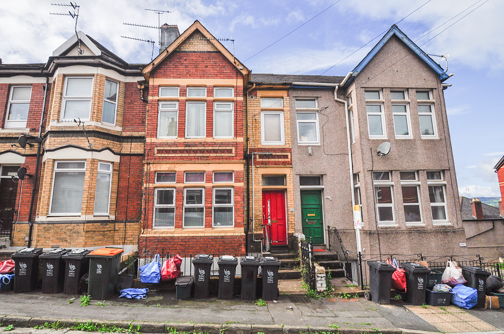 1 bed flat to rent in Morden Road, St Julians, Newport, Gwent NP19, £