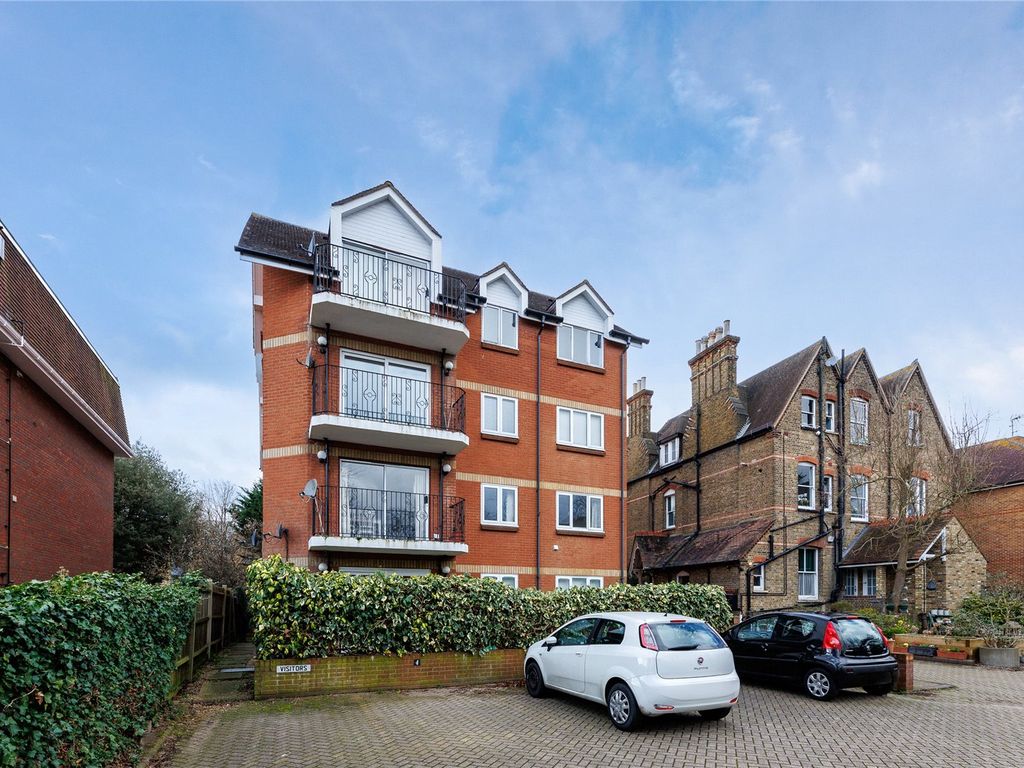 2 bed flat for sale in The Downs, Wimbledon, London SW20, £560,000 Zoopla