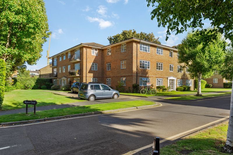 2 bed flat for sale in Robin Hood Lane, Sutton SM1, £295,000 Zoopla
